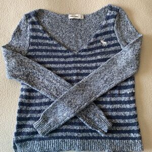 Abercrombie Kids Girls XL Striped V-Neck Pullover Sweater Gray Blue
